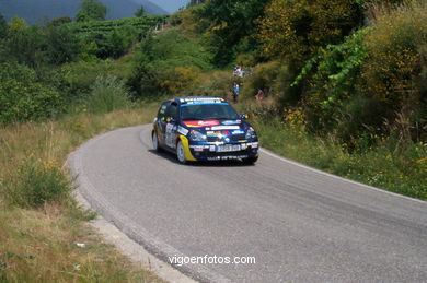 CARROS DE RALLYE RIAS BAIXAS 2002