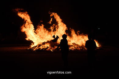 ST JUAN BONFIRE. BOUZAS.