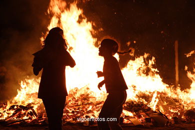 ST JUAN BONFIRE. BOUZAS.