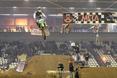 SUPERCROSS VIGO 2010. FREESTYLE INDOOR