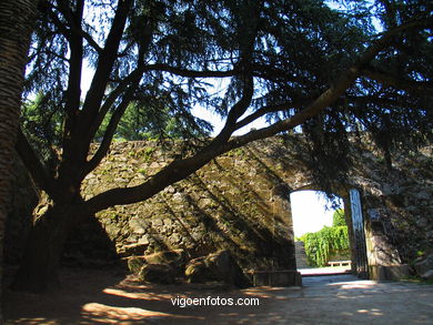 THE FORTRESS OF THE CASTRO - THE CASTLE