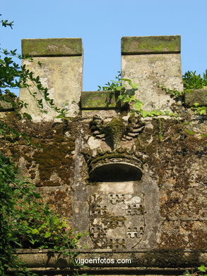 ENGLISH GARDEN - QUIÑONES DE LEON