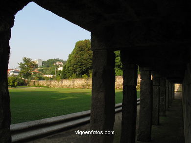 JARDINES POSTERIORES DE QUIÑONES DE LEÓN