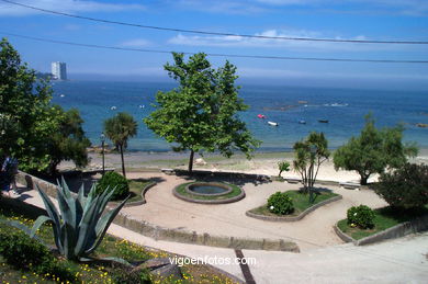 Playa Calzoa (As Barcas)