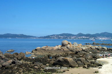 PLAYA ESPEDRIGADA Y TOMBO DO GATO