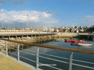 Puerto deportivo en la bahía de Bouzas