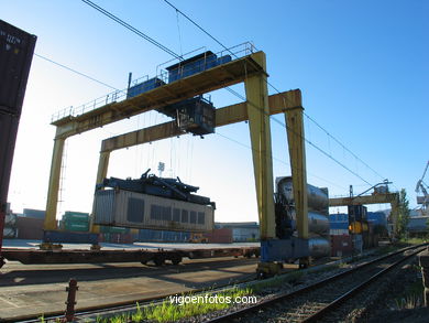 WHARF OF GUIXAR - VIGO - SPAIN