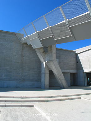 SHOPPING CENTRE AND THEATER