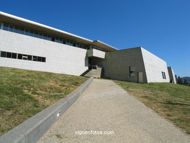 FACULDADE DE CIÊNCIAS JURÍDICAS E DO TRABALHO