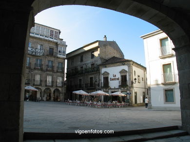 A PRAÇA DA CONSTITUIÇÃO DE VIGO