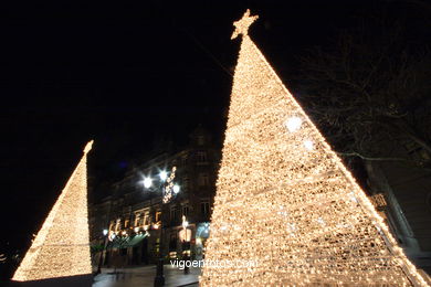 NAVIDAD EN VIGO. ILUMINACIÓN NAVIDEÑA. LUCES DE NAVIDAD