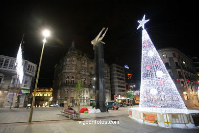 ILUMINACIÓN NAVIDEÑA. LUCES DE NAVIDAD