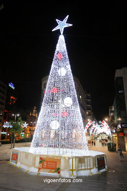 ILUMINACIÓN NAVIDEÑA. LUCES DE NAVIDAD