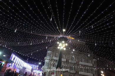 ILUMINACIÓN NAVIDEÑA. LUCES DE NAVIDAD