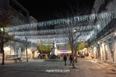 ILUMINACIÓN NAVIDEÑA. LUCES DE NAVIDAD