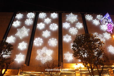 ILUMINACIÓN NAVIDEÑA. LUCES DE NAVIDAD