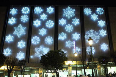 ILUMINACIÓN NAVIDEÑA. LUCES DE NAVIDAD