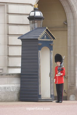 Cambio de Guardia (Buckingham Palace). 