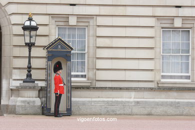 Changing of the Guard (Buckingham Palace). 