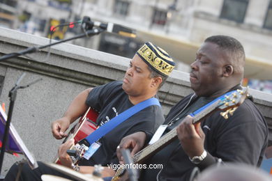 Dana e Actuaes em Trafalgar Square . 