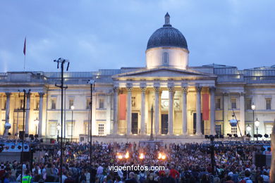 Dana e Actuaes em Trafalgar Square . 