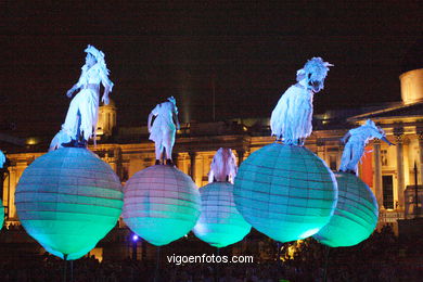 Tanz und Vorfhrungen auf dem Trafalgar Square. 