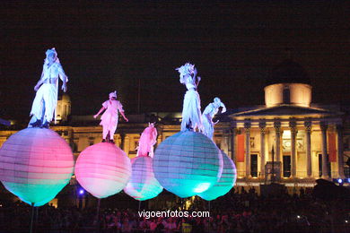 Tanz und Vorfhrungen auf dem Trafalgar Square. 