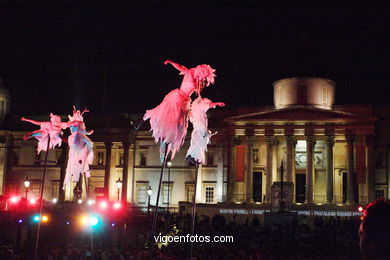 Dana e Actuaes em Trafalgar Square . 