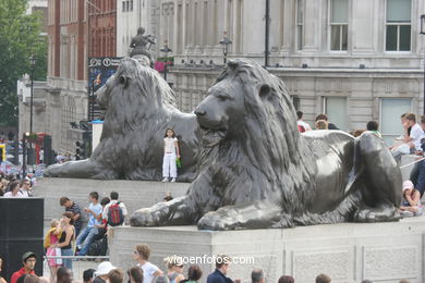 Dana e Actuaes em Trafalgar Square . 