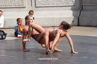 Tanz und Vorfhrungen auf dem Trafalgar Square. 