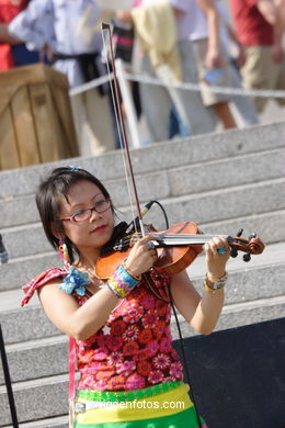 Dana e Actuaes em Trafalgar Square . 