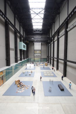 Museum of Modern Art (Tate Modern). 