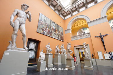 Museo de Arte y Diseo (Victoria and Albert Museum). 