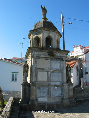 Panten de la iglesia de Tirn 