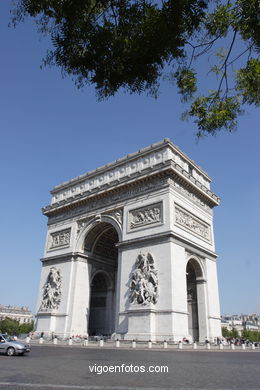 ARCO DEL TRIUNFO - PARÍS, FRANCIA - ARC TRIOMPHE - IMAGENES DE VIAJES