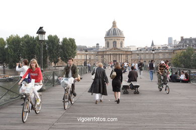 CITY OF PARIS - STREETS - PARIS, FRANCE - IMAGES - PICS & TRAVELS - INFO