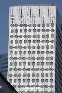 RASCACIELOS - LA DÉFENSE - PARÍS, FRANCIA - IMÁGENES DE VIAJES