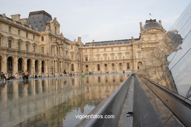 PIRÁMIDES DEL LOUVRE, FRANCIA - PARÍS - MUSÉE DU LOUVRE - IMÁGENES DE VIAJES