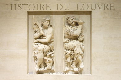 MUSEO LOUVRE - PARÍS, FRANCIA - INTERIORES - MUSÉE DU LOUVRE - IMÁGENES DE VIAJES