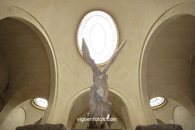 Winged Victory of Samothrace 