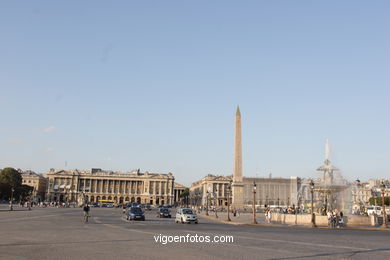 PLACE DE LA CONCORDE - PARIS, FRANCE - SQUARE - IMAGES - PICS & TRAVELS - INFO