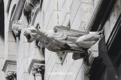 GÁRGOLAS DE PARÍS, FRANCIA - SAGRADO CORAZÓN - SACRÉ COEUR - IMÁGENES DE VIAJES