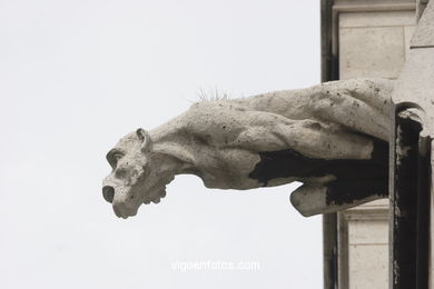 GARGOYLES OF THE BASILIQUE DU SACRÉ-COEUR PARIS, FRANCE - IMAGES - PICS & TRAVELS - INFO