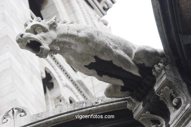 GARGOYLES OF THE BASILIQUE DU SACRÉ-COEUR PARIS, FRANCE - IMAGES - PICS & TRAVELS - INFO