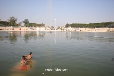 JARDINES TUILERIES - PARIS, FRANCIA - JARDIN DU CARROUSEL - IMÁGENES DE VIAJES