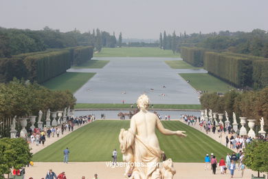 GARDENS OF VERSAILLES - PARIS, FRANCE -  IMAGES - PICS & TRAVELS - INFO