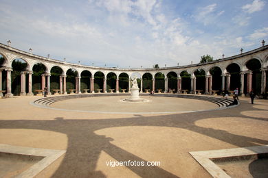 JARDINES DE VERSALLES - PARIS, FRANCIA -  IMÁGENES DE VIAJES