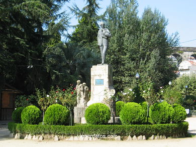 Monumento a Castelao  - Alfonso Vilar Lamelas. (1987)