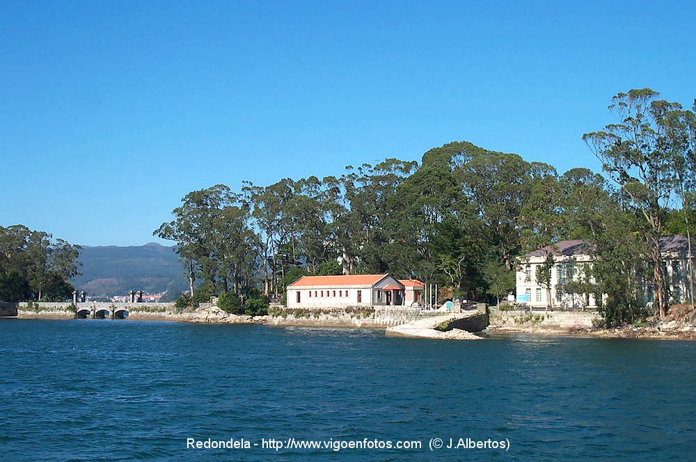 FOTOS DE ISLA DE SAN SIMÓN PUERTO Y MAR REDONDELA. GALICIA