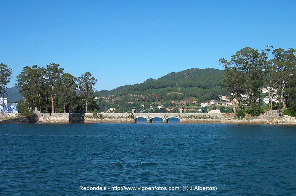 FOTOS DE ISLA DE SAN SIMÓN PUERTO Y MAR REDONDELA. GALICIA